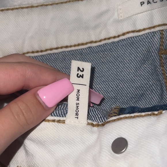 PacSun Mom Jean Shorts - Picture 3 of 4